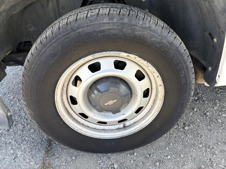 2011-chevrolet-colorado-image-23