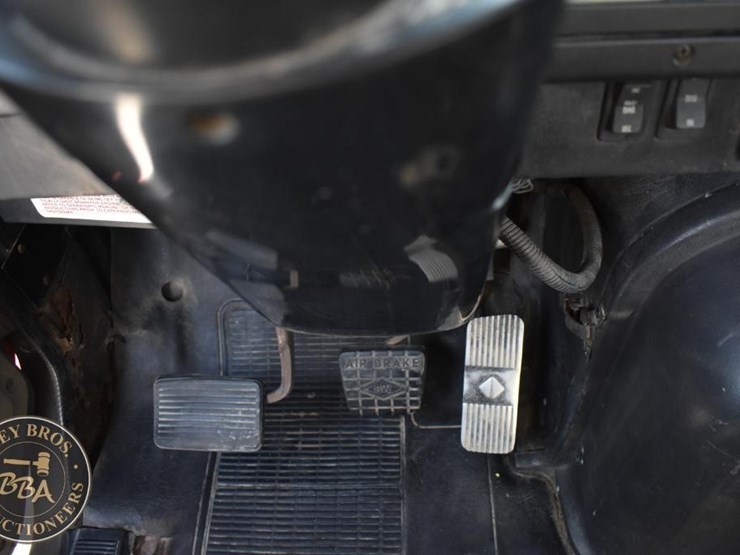 1993-international-8200-image-43