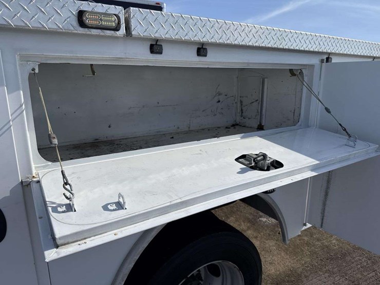 2021-dodge-ram-4500-image-22