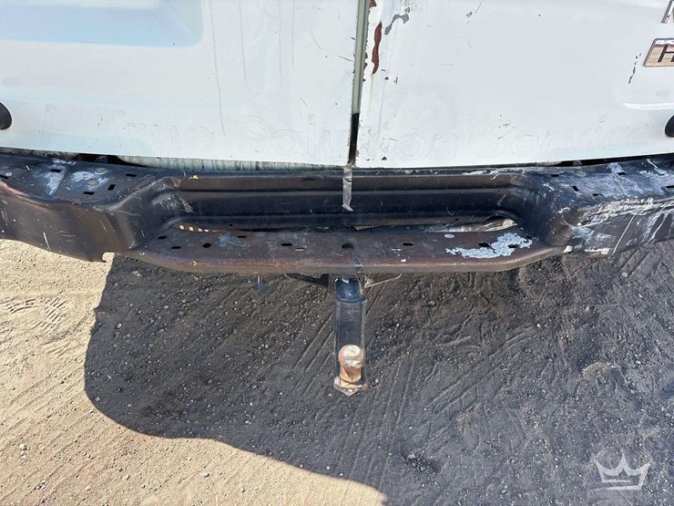 2016-nissan-nv2500-image-11