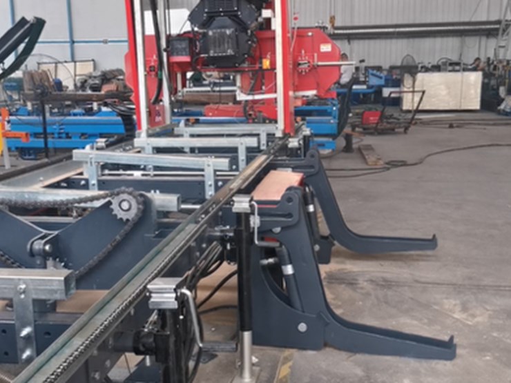 #128-•-2025-jierui-1000-hydraulic-portable-bandmill-image-52