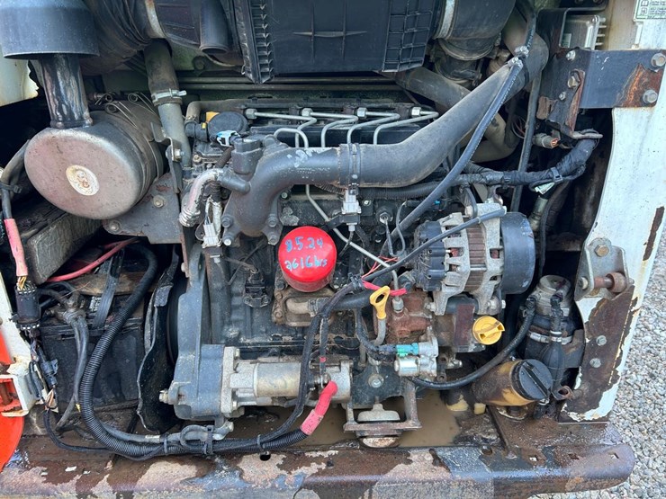 2017-bobcat-t450-image-16