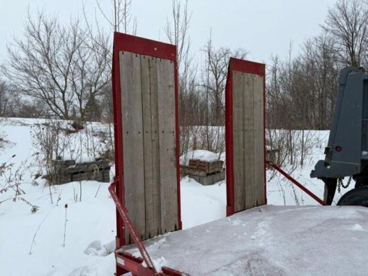 18-ft-tri/a-equipment-trailer-image-15