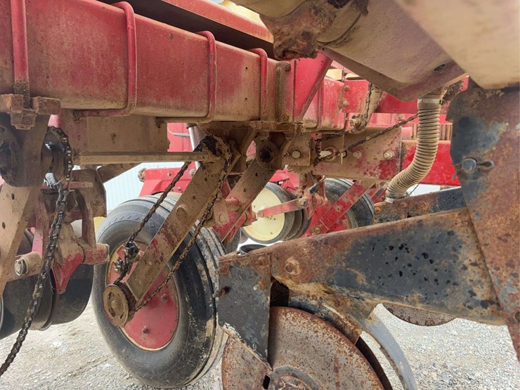 international-800-image-32