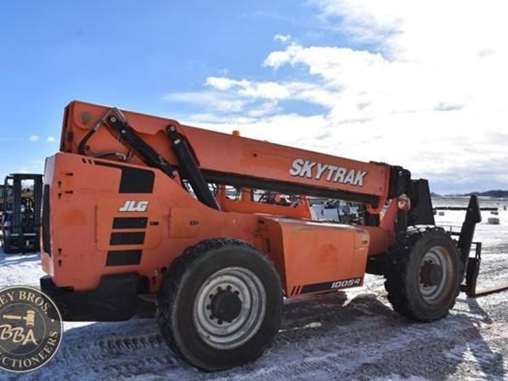 2017-sky-trak-10054-image-11