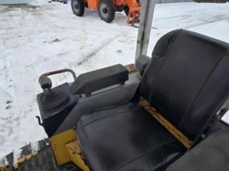 1998-komatsu-d21a-image-14