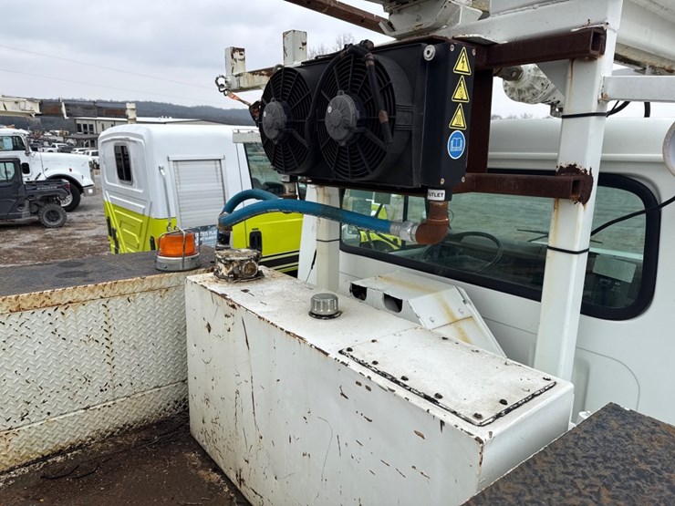 2000-international-4900-image-21