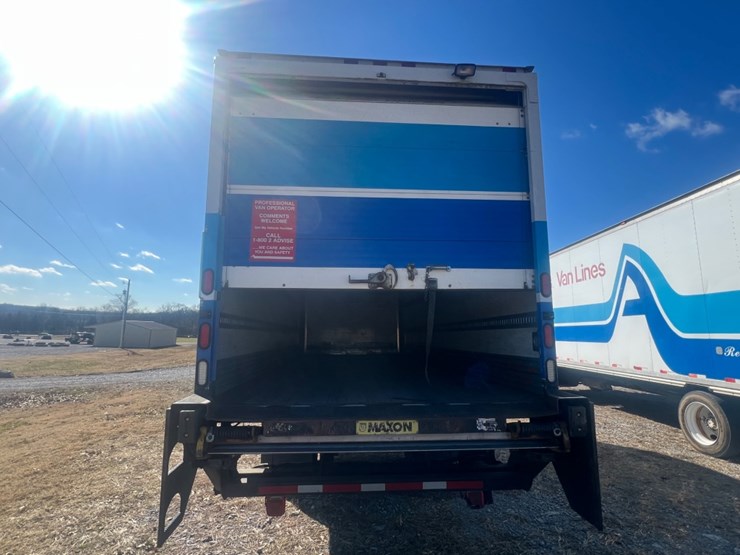 #30907-•-2008-international-durastar-4300m7-24'-single-axle-image-6