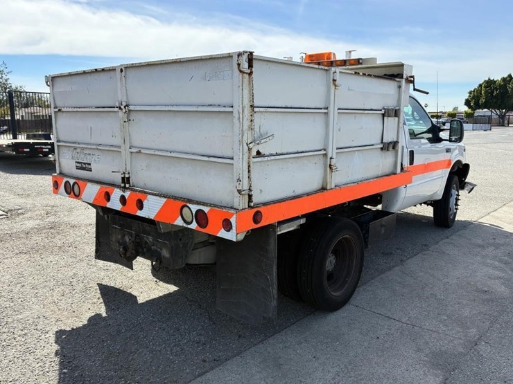 2002-ford-f450-image-3