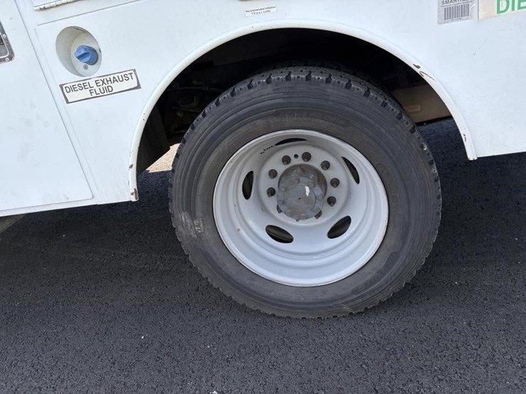 2012-ford-f550-sd-image-5