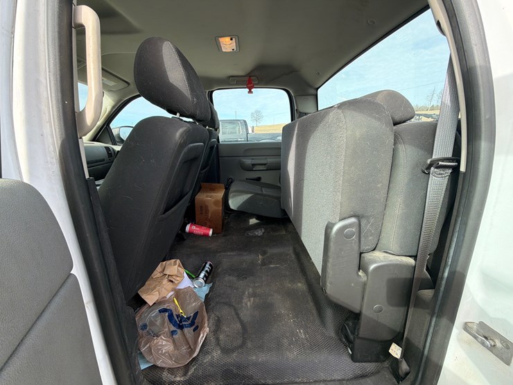 2013-chevrolet-silverado-1500-image-12