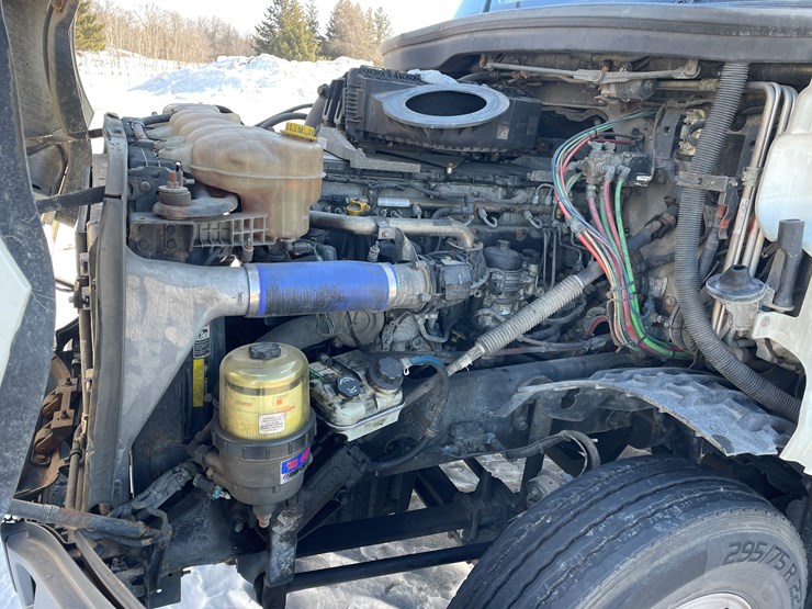 #1454-•-2019-freightliner-cascadia-truck-tractor**non-runner**-(has-mn-title)-image-5