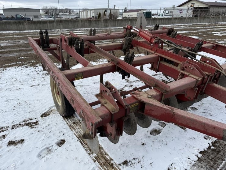 international-10-image-5