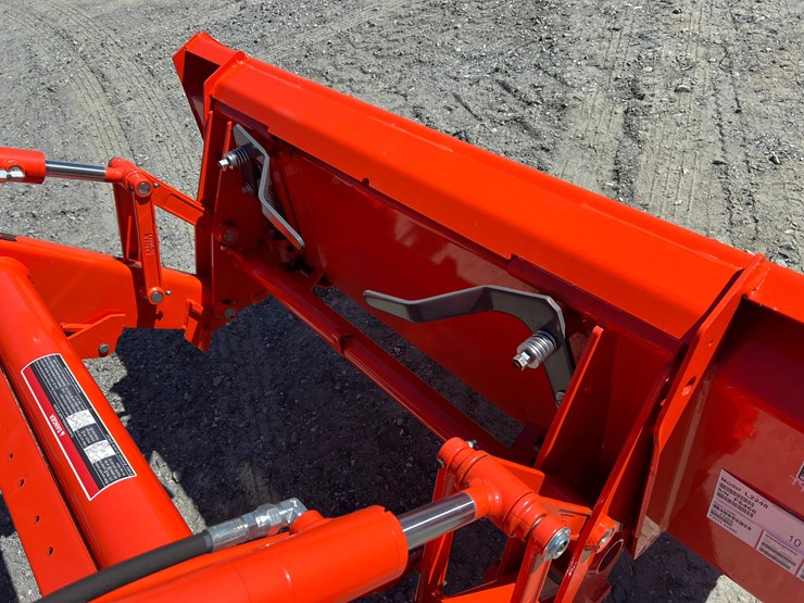 2023-kubota-l3560-image-25
