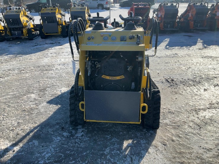 #1014-•-unused-landhero-t460-mini-skid-steer-loader-image-4