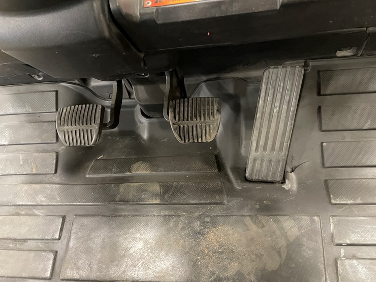 #177-•-2016-toyota-propane-forklift-image-39