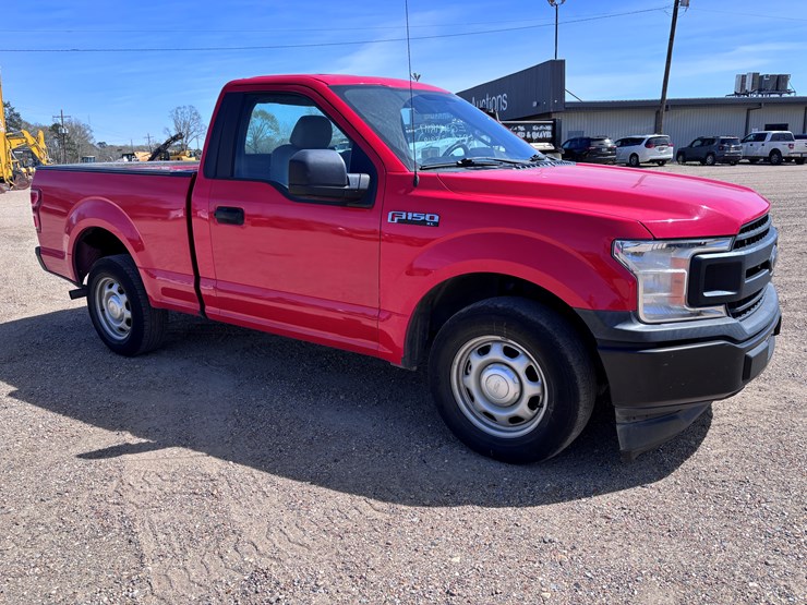 2019-ford-f150-xl-image-2