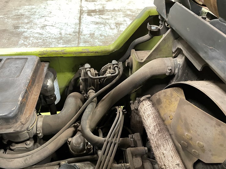 #172-•-clark-gcs25-propane-forklift-image-36