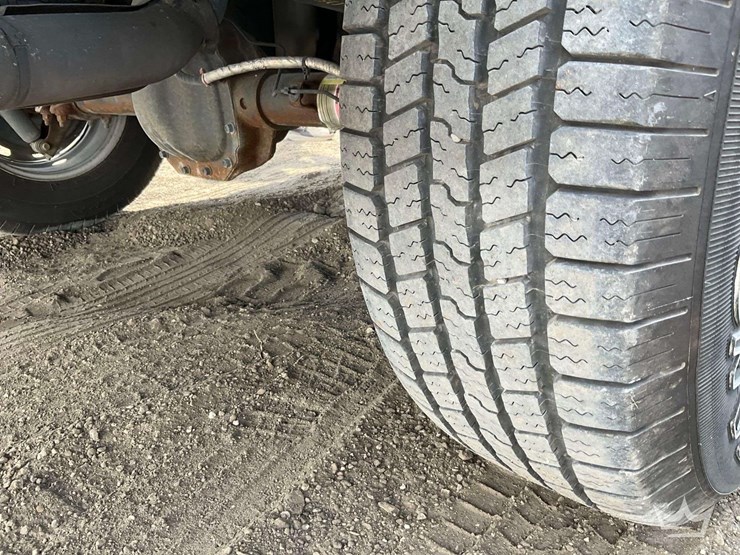 2021-ford-f150-image-29