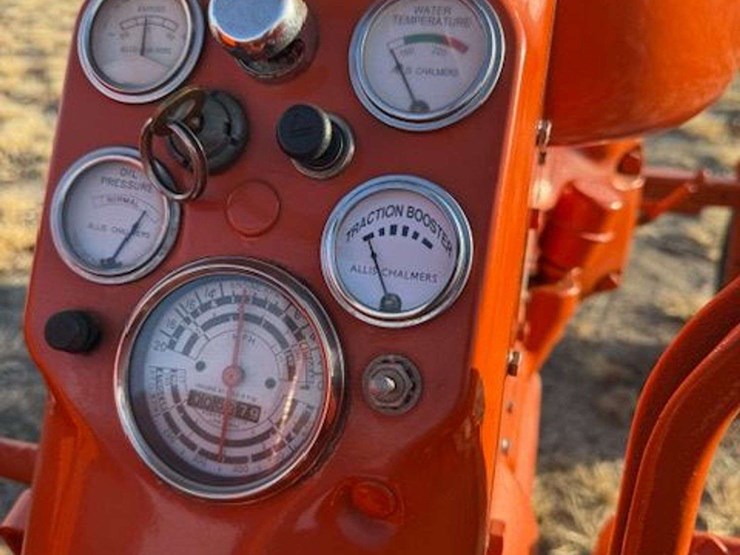 1958-allis-chalmers-d17-image-39