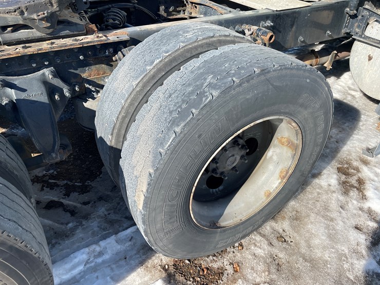 #1454-•-2019-freightliner-cascadia-truck-tractor**non-runner**-(has-mn-title)-image-29