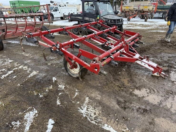 international-10-image-4