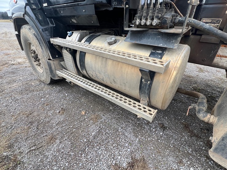 western-star-4700sb-image-7