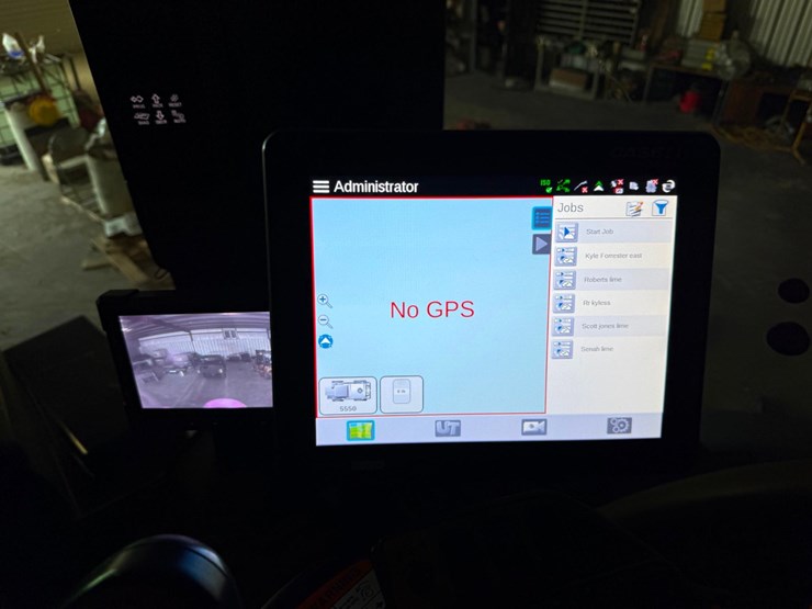 2022-white-251-image-57