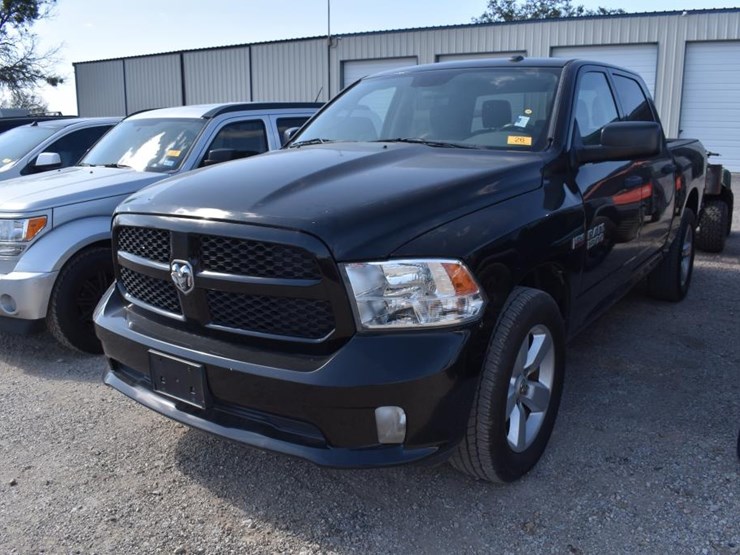 2014-dodge-1500-image-1