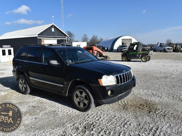 2005-jeep-grand-cherokee-limited-image-13