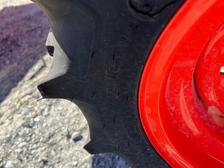 2023-kubota-l3560-image-12