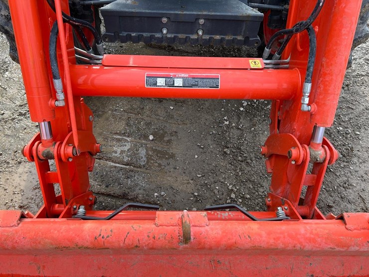 2019-kubota-m6s-111-image-10
