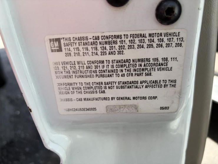 2003-chevrolet-2500-image-17