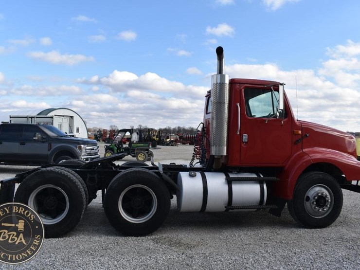 1993-international-8200-image-13