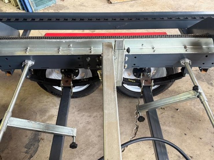 #128-•-2025-jierui-1000-hydraulic-portable-bandmill-image-49