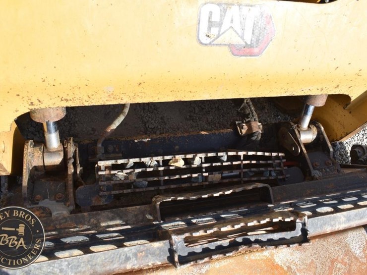 2023-caterpillar-289d3-image-23