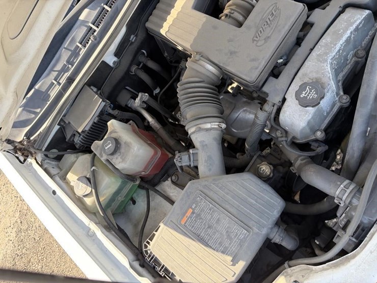 2011-chevrolet-colorado-image-19