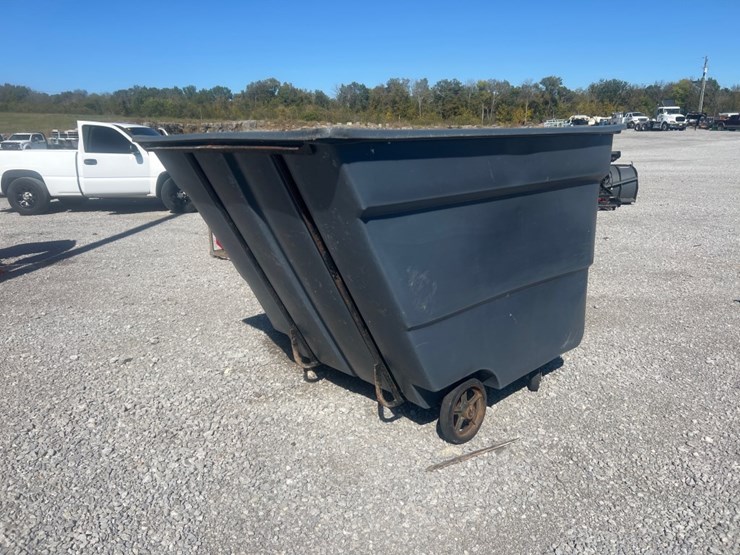 #30913-•-bayhead-portable-dumpster-image-3