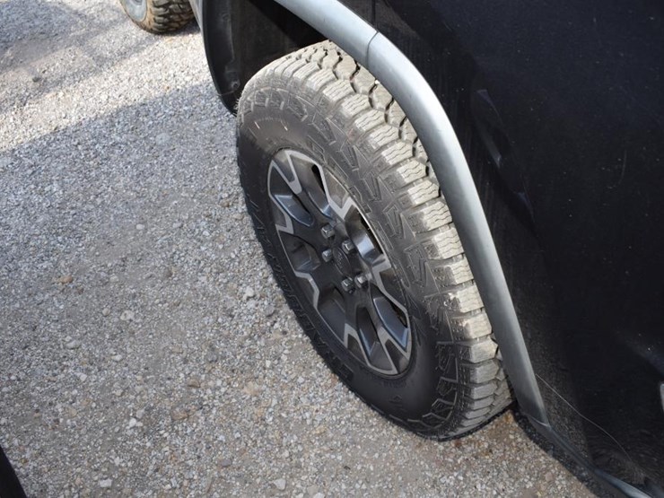 2012-jeep-grand-cherokee-image-4