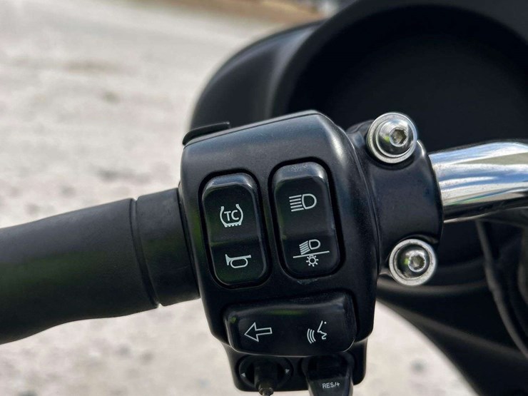 2021-harley-davidson-flhp-road-king-motorcycle-image-13