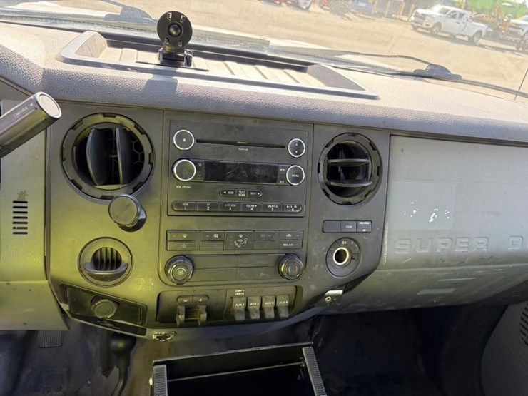 2016-ford-f550-sd-image-16