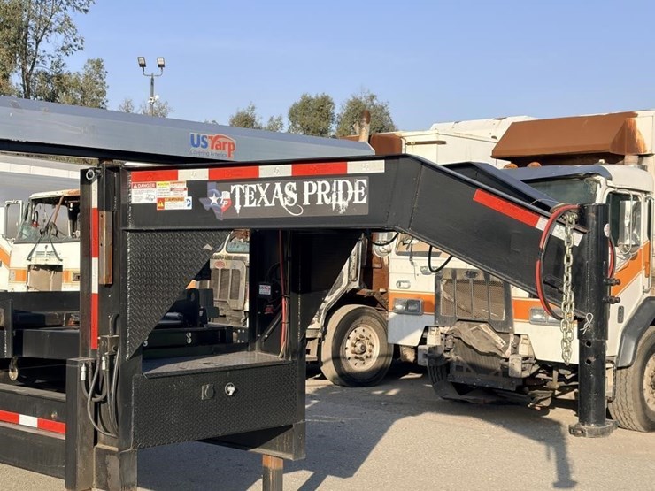 2025-texas-pride-image-17