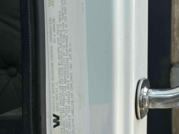 2013-western-star-4700-image-15