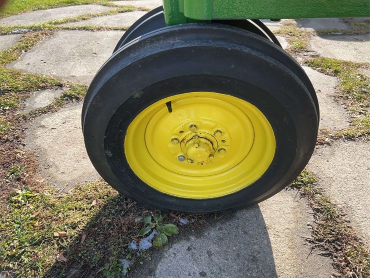 john-deere-model-b-image-18