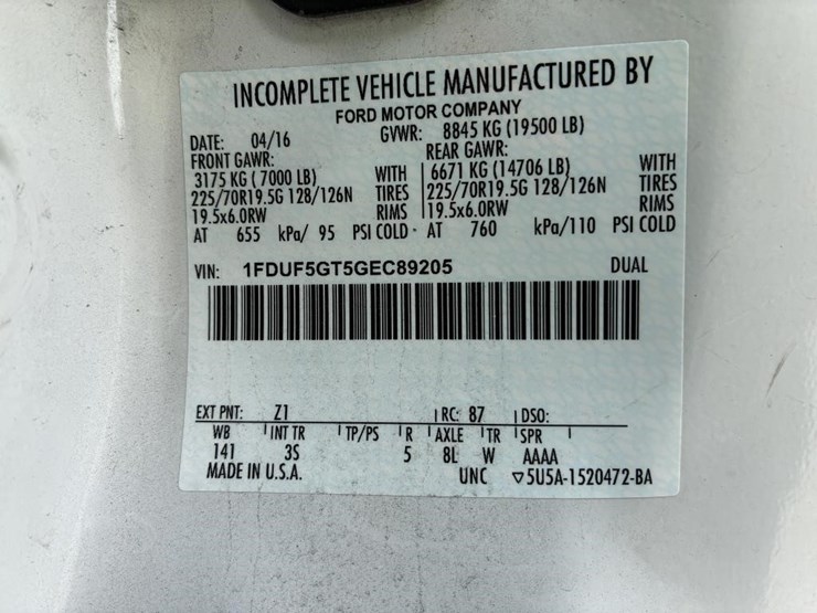 2016-ford-f550-image-16