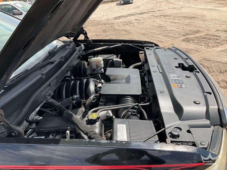 2014-gmc-sierra-1500-image-8