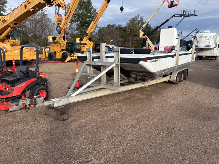 #1416-•-21-foot-cat-work-boat-|-no-title-image-22