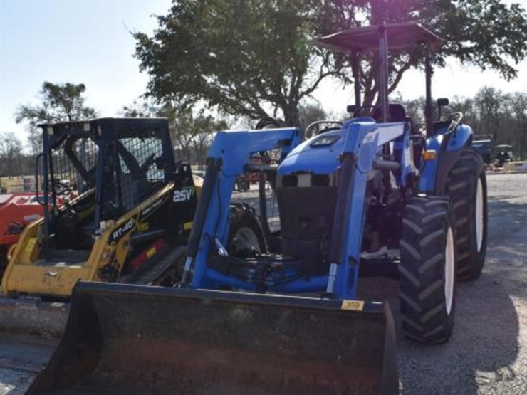 new-holland-820tl-image-1