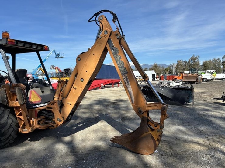 2007-case-580sm-image-12