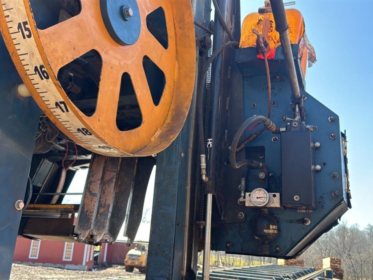 #126-•-2018-baker-3665d-hydraulic-portable-bandmill-image-46